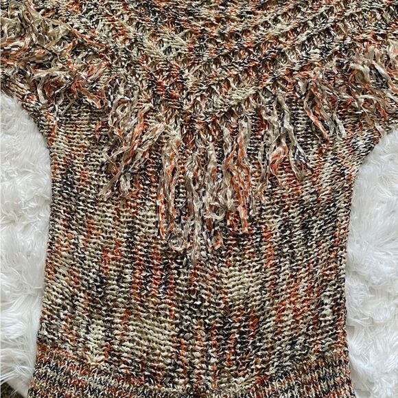 BCBGMAXAZRIA Slouchy Fringe Stretchy Sweater Knit Pullover Womens Size Large - Picture 3 of 10